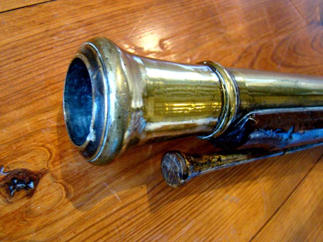 A fine and rare Royal Navy flintlock blunderbuss by William Sheppard dated 1742 — image 6